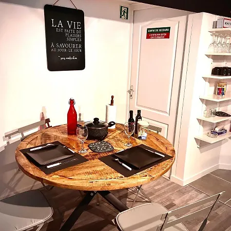 Studio T2 Pont Du Gard Apartment *