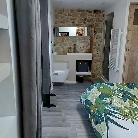 T2 Pont Du Gard Montfrin